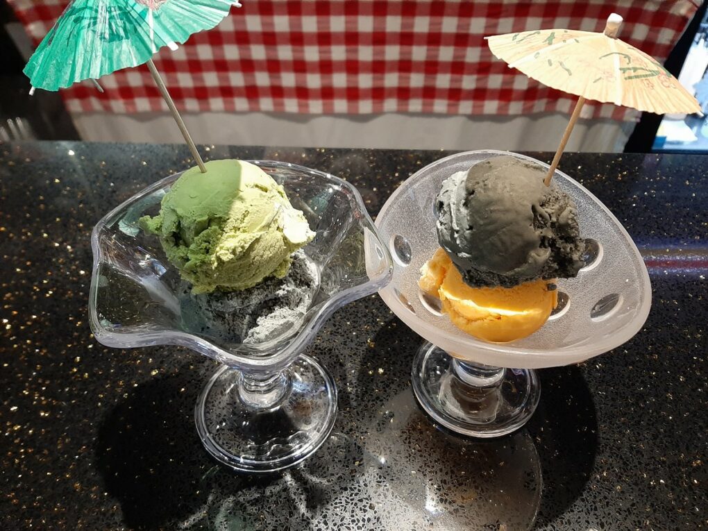 GreenTea & Black Sesame Ice Cream